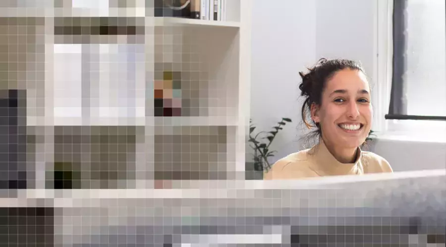 Frau im Büro